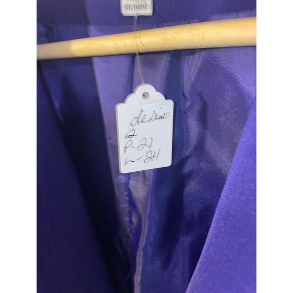 Le Suit Purple Short Blazer Sz 12 EUC - Picture 3 of 3